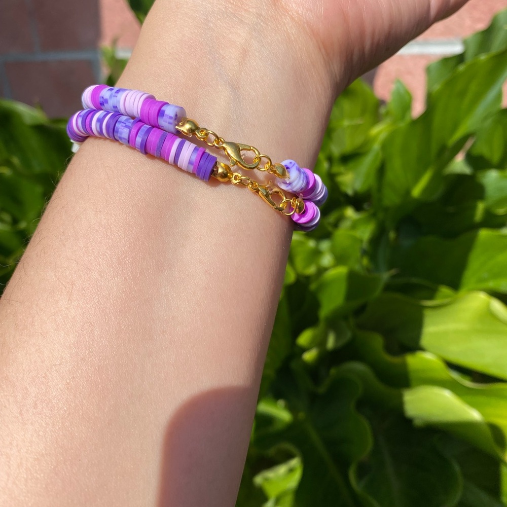 Hand Made -Purple Be Happy Beaded Bracelet with white/gold stars - Picture 5 of 7